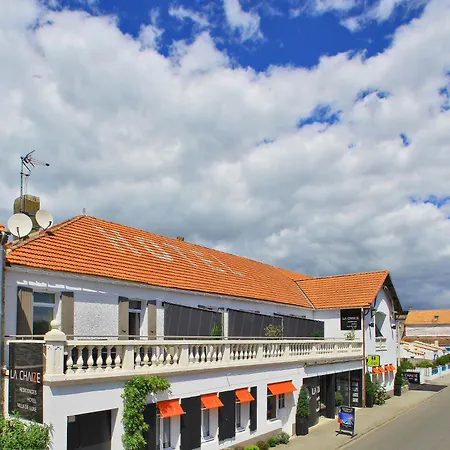 Hotel La Chaize-3